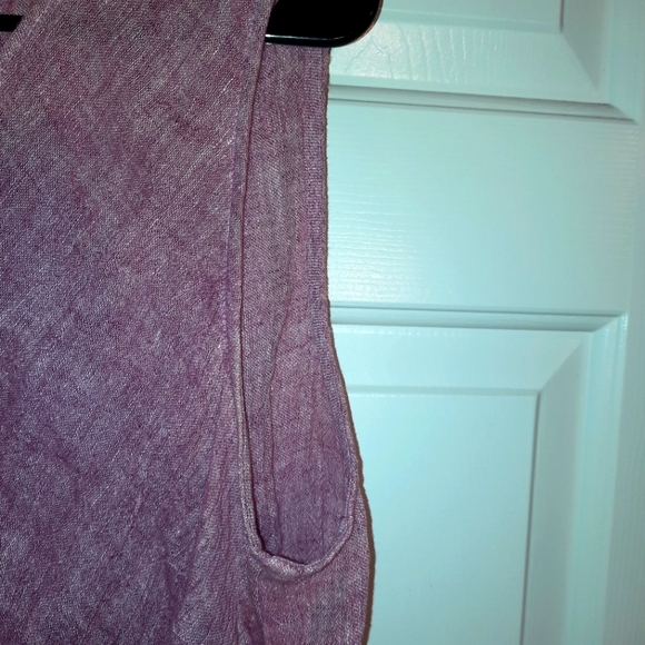 j.jill crinkled linen tank top with front drape light cranberry color sz. LG - Picture 4 of 10